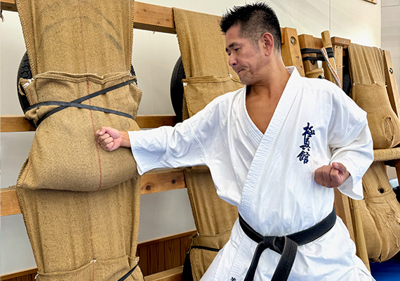 指導者の紹介 | 埼玉県蓮田市白岡市伊奈町の極真空手見山道場